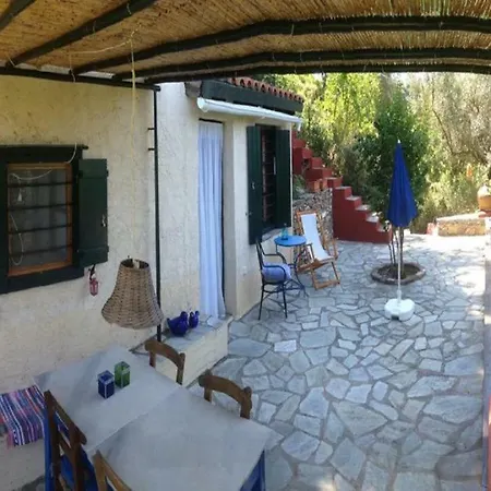 In Wildnes Of Island Nature סקופלוס טאון